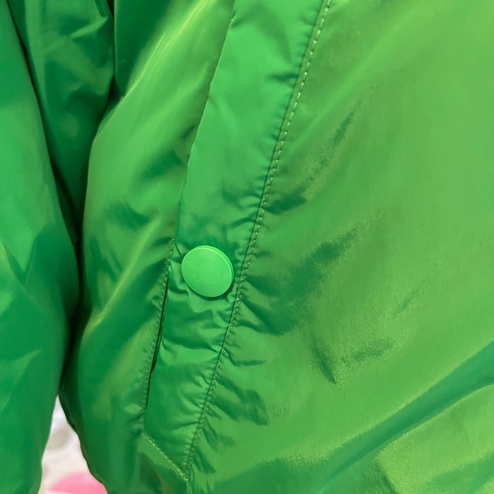 BV Pre Fall 2021 green puffy jacket Small NWT - Picture 4 of 10